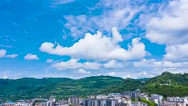 4k实拍重庆乡间唯美夏日云海延时风光视频的预览图